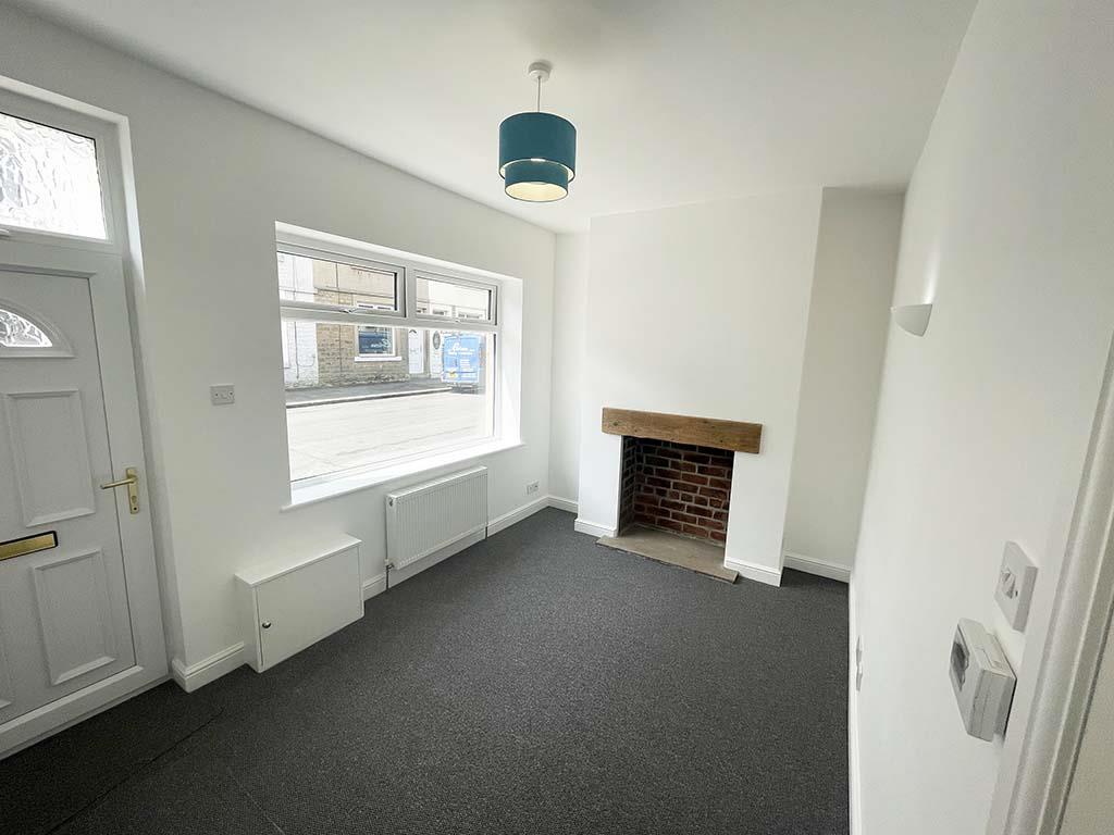 2 bedroom mid terrace house Let Agreed in Barnoldswick - IMG_4853.jpg